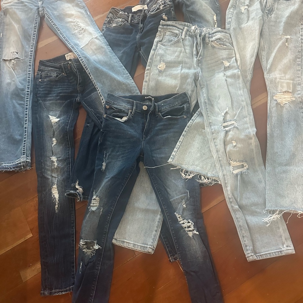 Stylish Ripped Jeans Collection - Picture 2 of 9